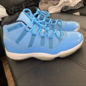Nike Air Jordan XI 11 Retro “Pantone”